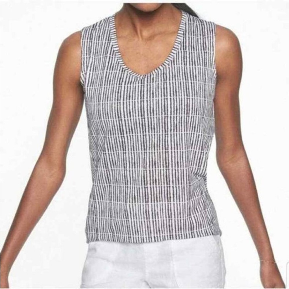 Athleta Breezy Black/White Vertical Striped Muscle Tank Top Size Medium